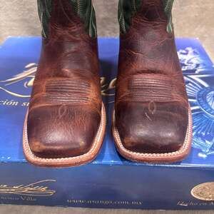 Cody James Men’s Western Cowboy Boots Leather Brown Green Square Toe Size 9